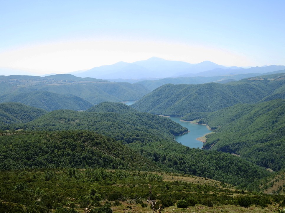 A opäť je tu Drin, teraz už zjednotený.