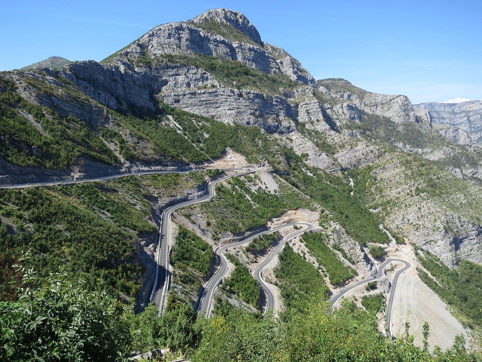 Nádherný zjazd do údolia.