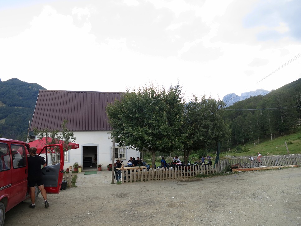 Konečne hore v Lepushe.