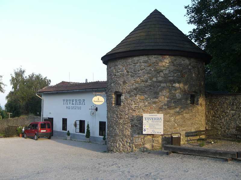 Na �erven� Kame�