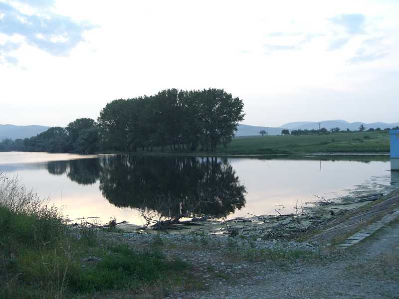 Na �erven� Kame�