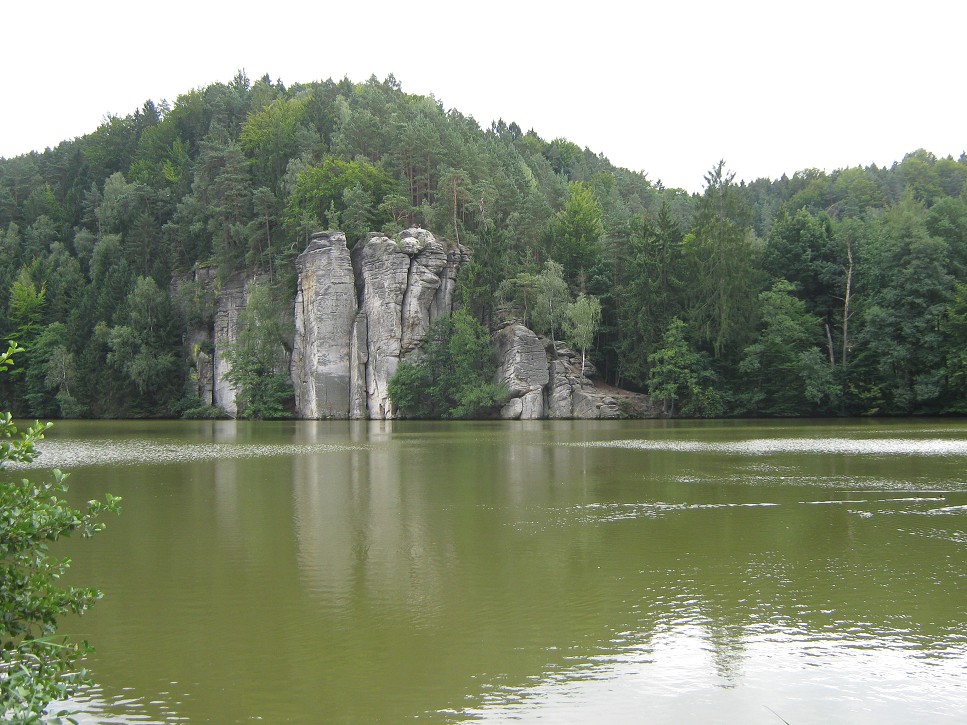 Vodná nádrž Nebákov