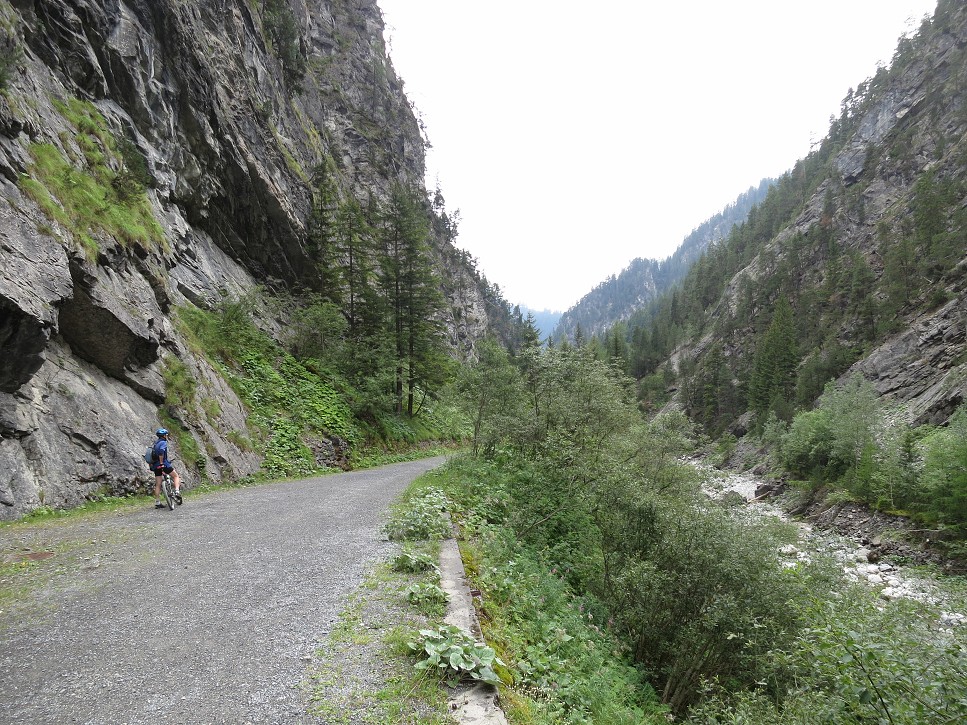 Údolím rieky Landwasser