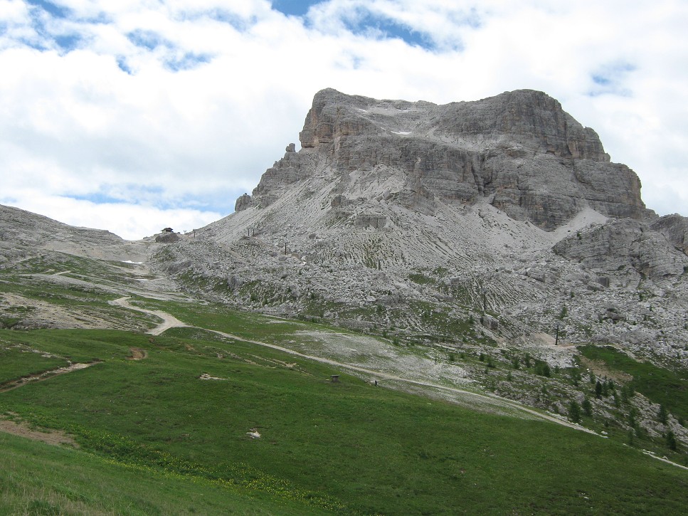 Tam hore musíme vyšlapať