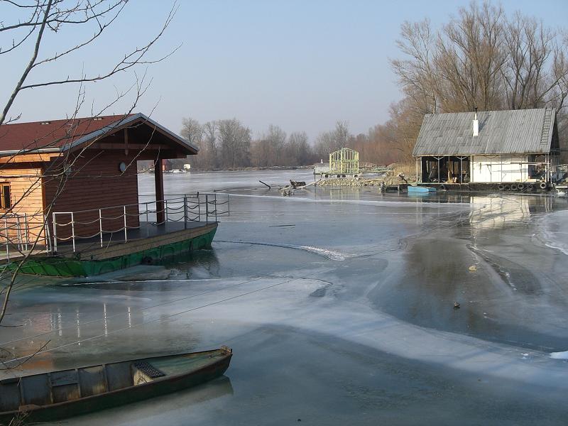 Zamrznut� Dunaj (janu�r 2006)