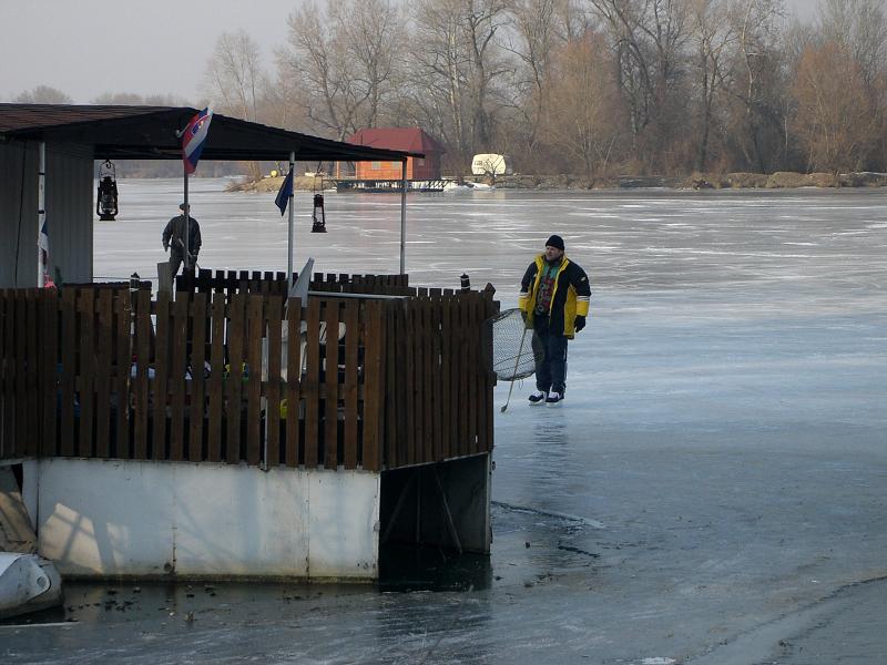 Zamrznut� Dunaj (janu�r 2006)