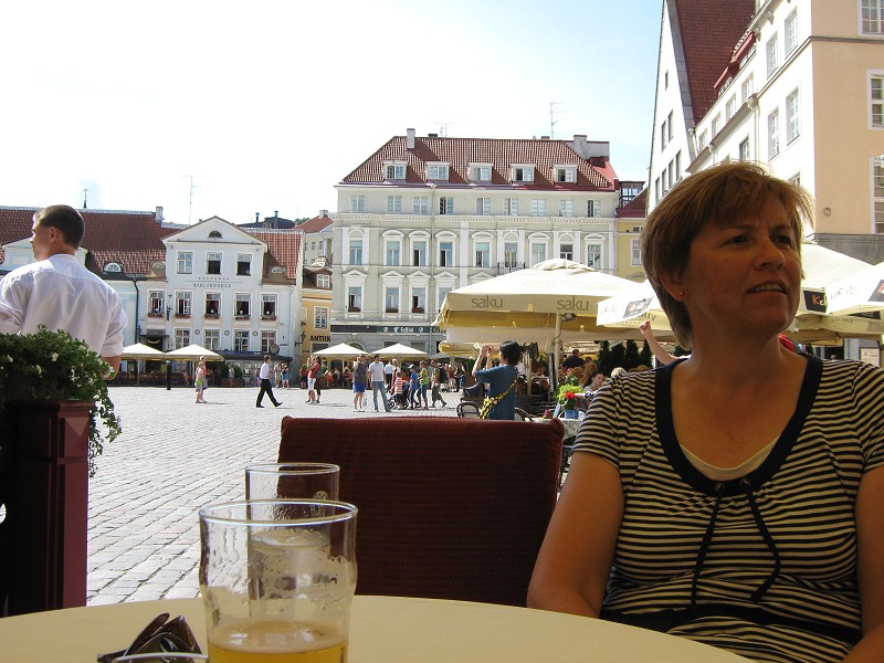 V indickej reštaurácii na námestí