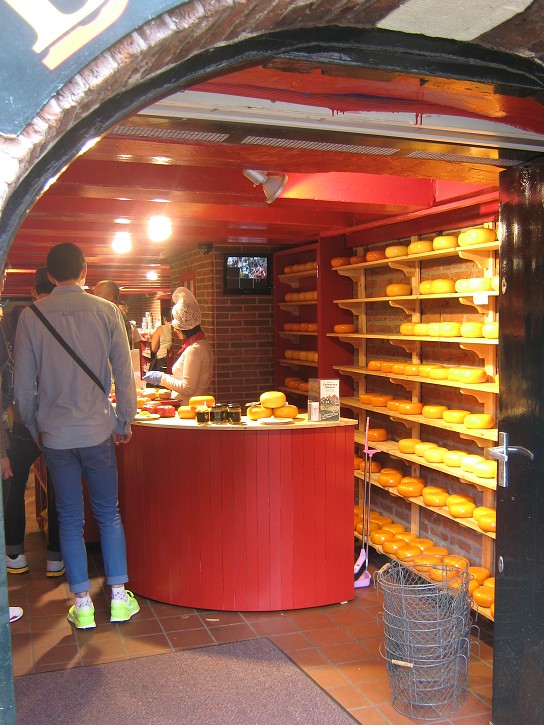 Obchod so syrmi v Amsterdame