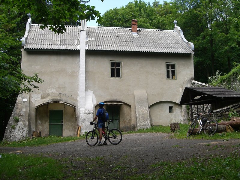 Mon Repos (�eby b�val� monastyr?) 