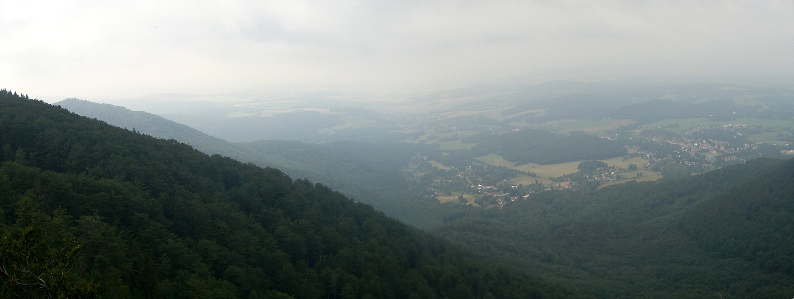 Pohľad z Krásné Máří na Hejnice