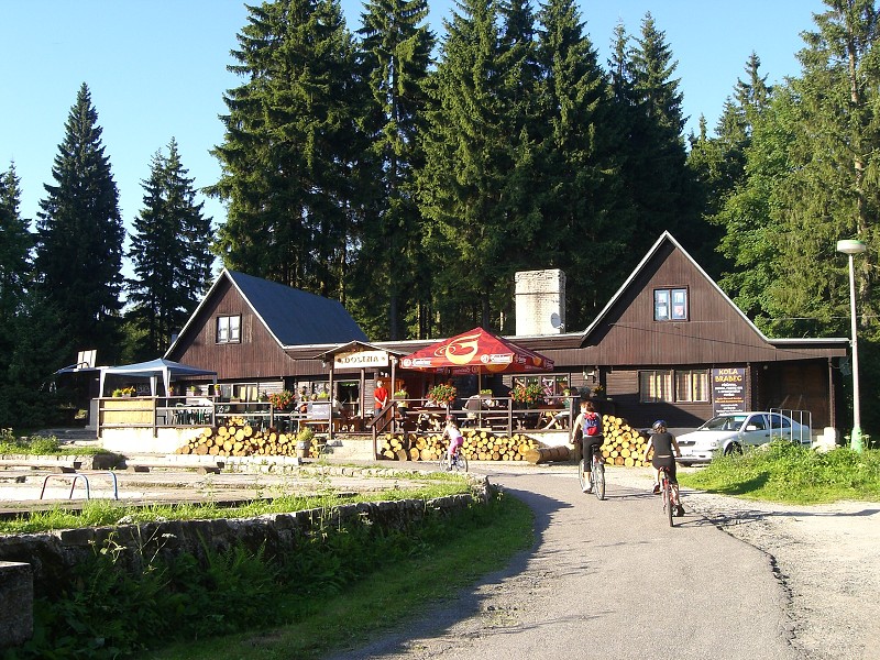 Večeriavame v chate Dolina