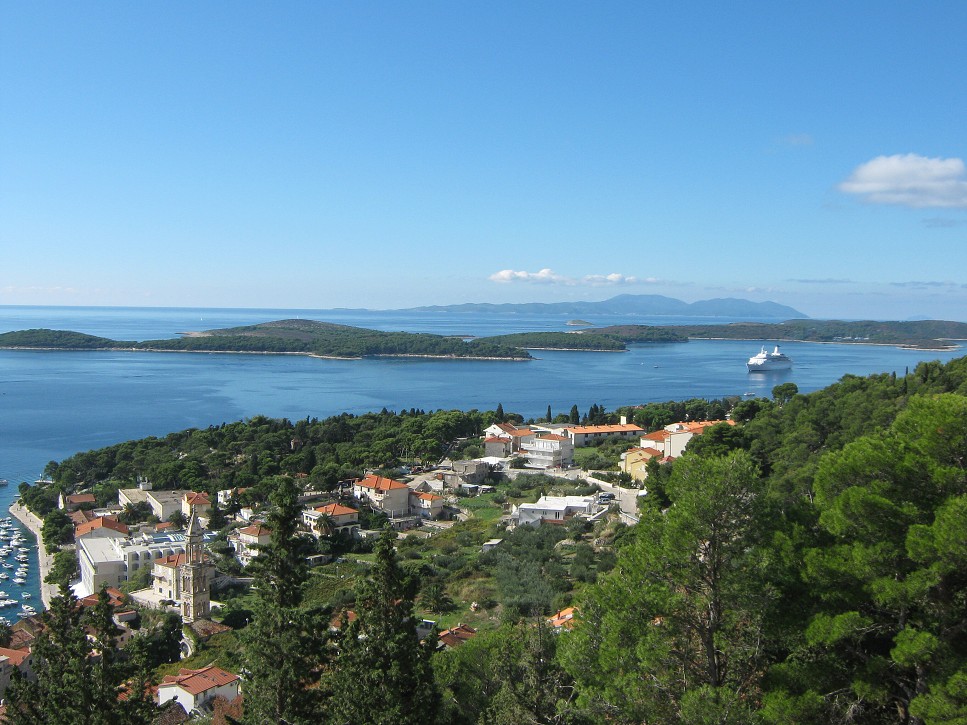 Pohľad na Hvar z pevnosti