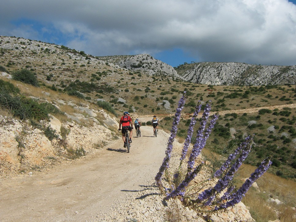 Cesta južným pobrežím Hvaru