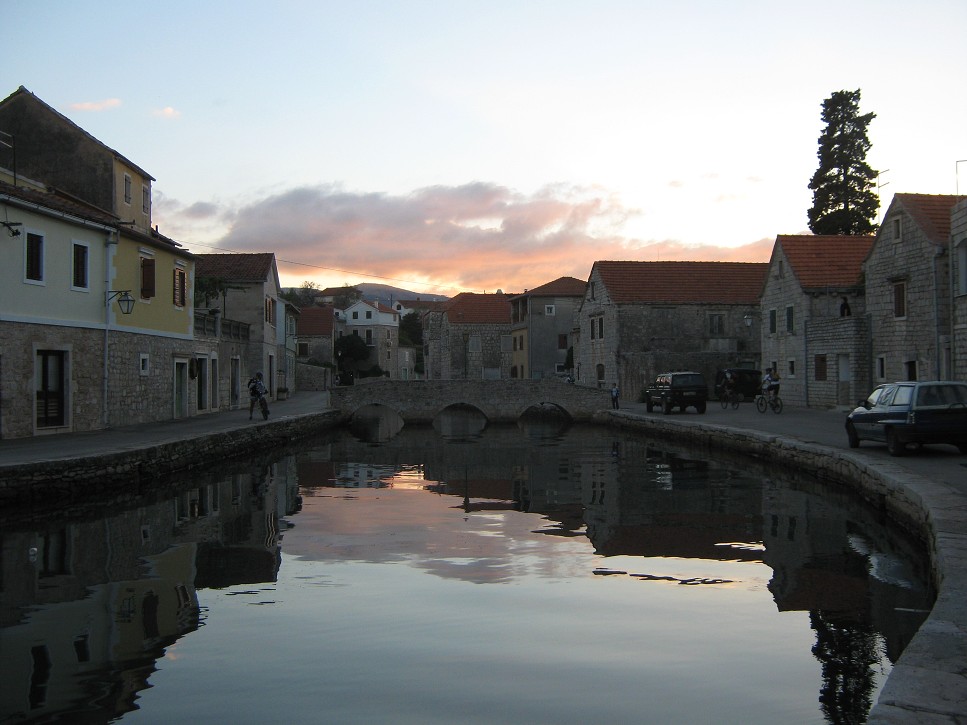 Mestečko Vrboska (Hvar)