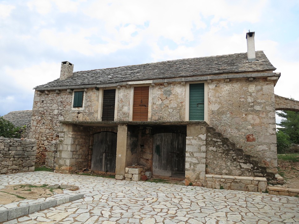 Opustená dedina Humac