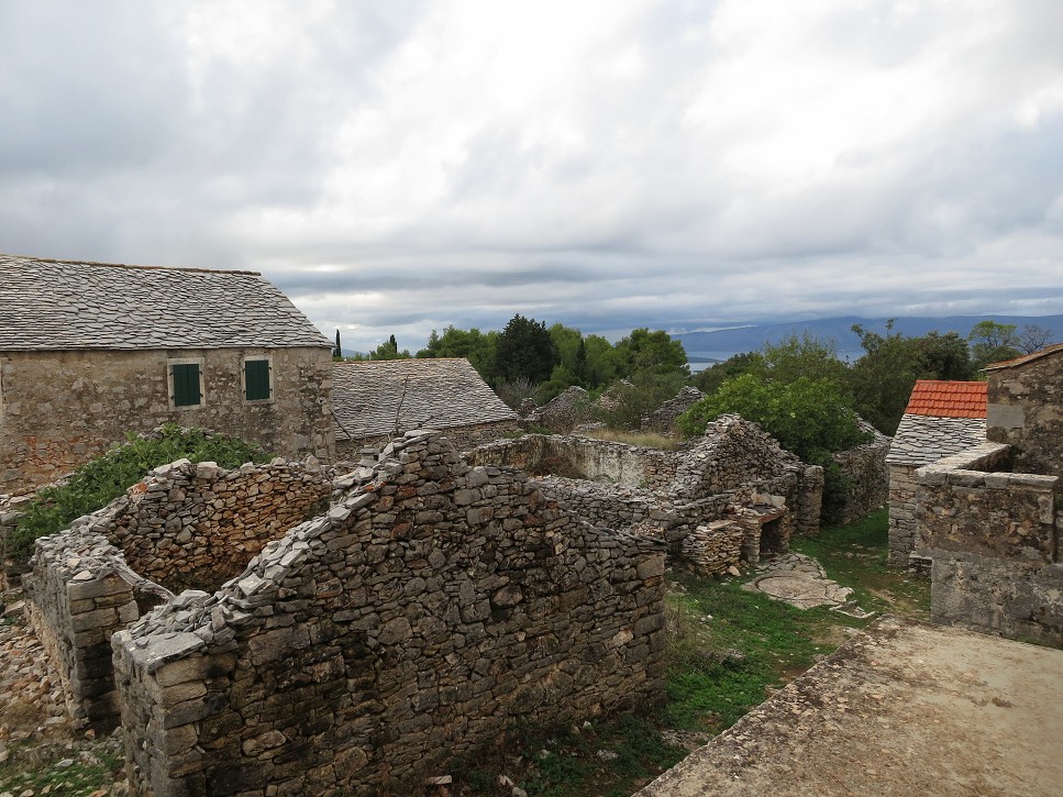 Opustená dedina Humac