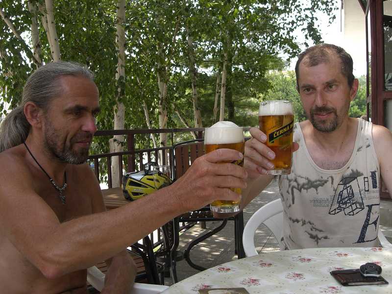 ...to�ia �ern� horu 