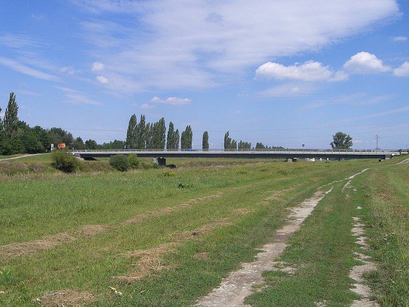 Most cez Moravu pri Hodon�ne 