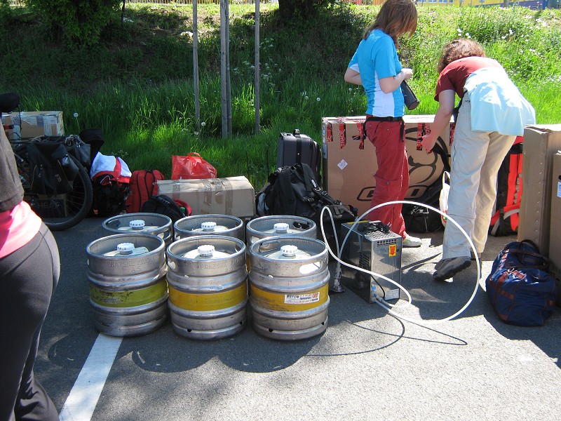 Zásoba piva - bohužiaľ Starouš