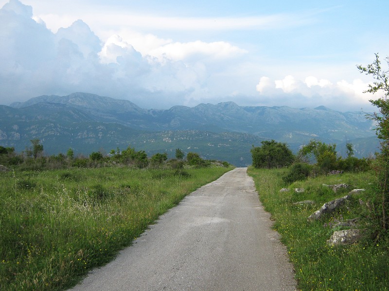 Zjazd k hlavnej ceste