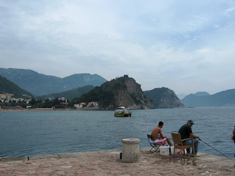 Na móle v Petrovaci