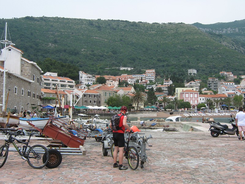 Na móle v Petrovaci