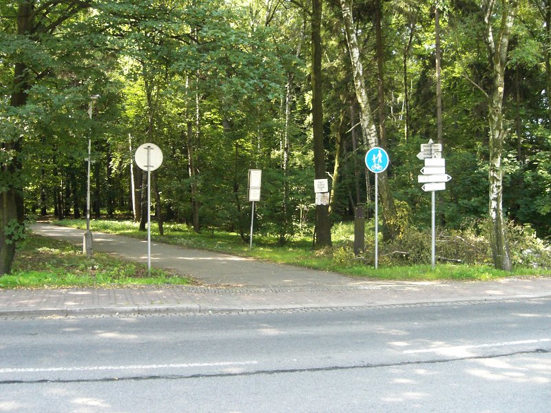 Tu sa za��na moja cesta domov 