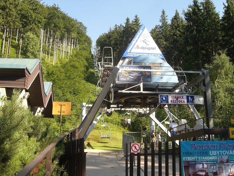 Beskydy prekon�m pomocou lanovky 