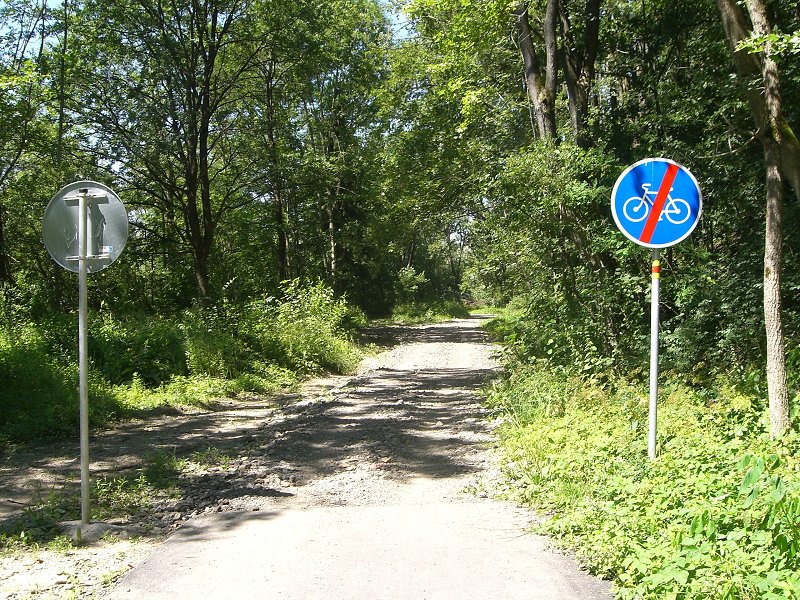 �koda, �e len ve�mi kr�tka 