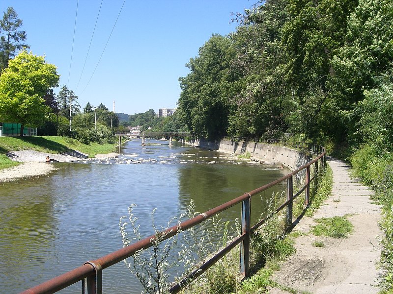 Popri rie�ke do centra 