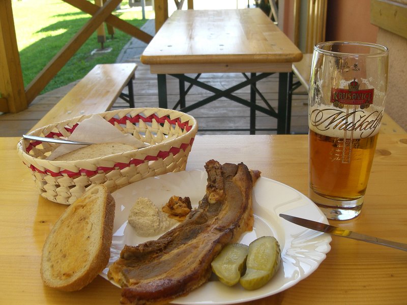 Tu sa zastav�m na neskor� obed 