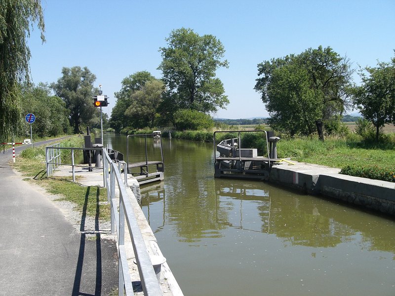 �al�ia plavebn� komora (Hu�t�novice) sa pr�ve otv�ra 