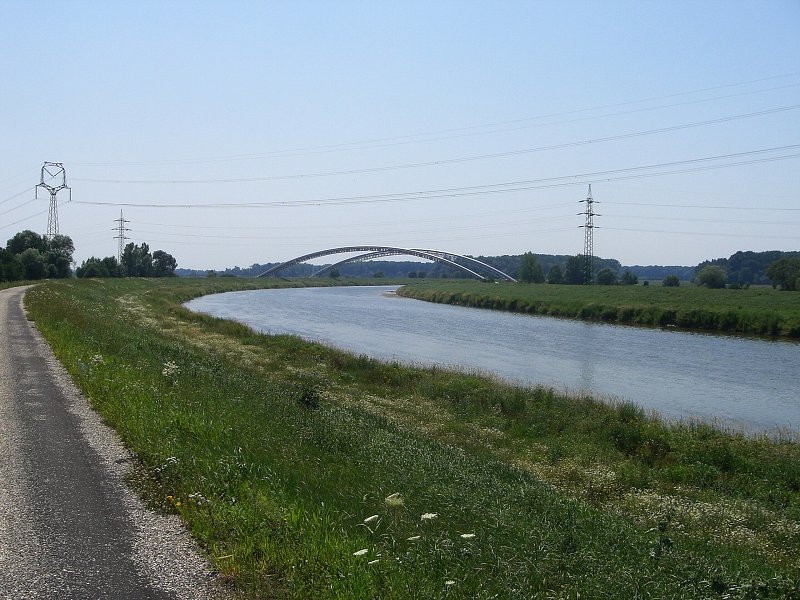 Op� stret�vam ropovod 