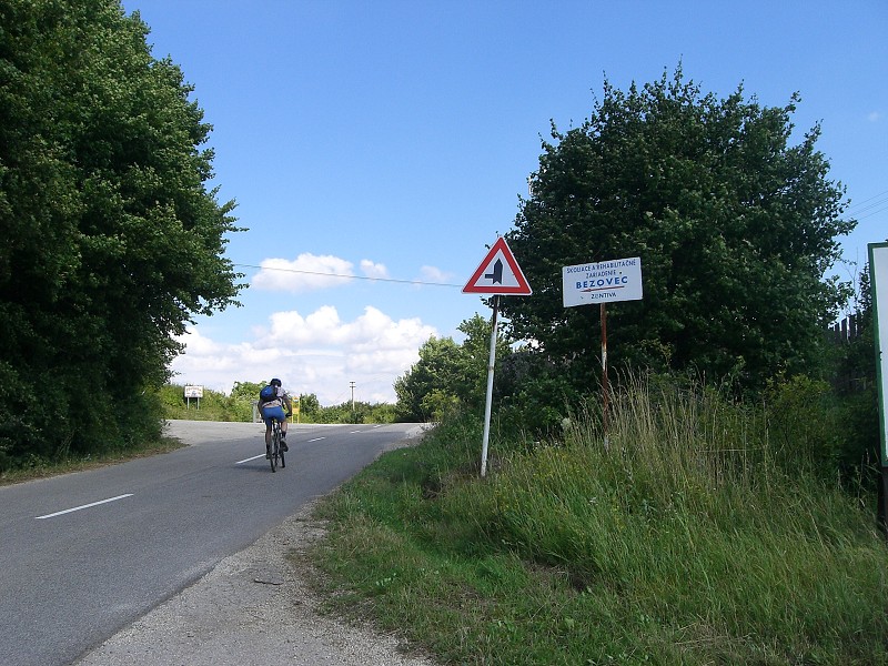 Konečne pod Bezovcom