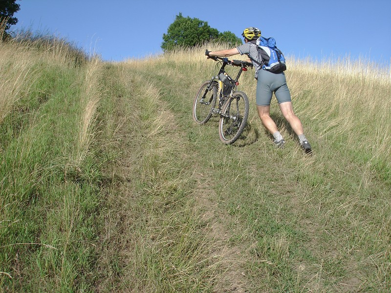 Na vrchol Bezovca treba tlačiť